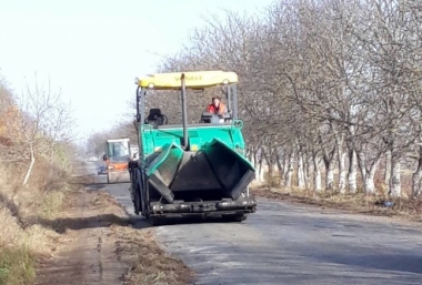 Розпочали ремонт траси «Чернівці–Заставна»
