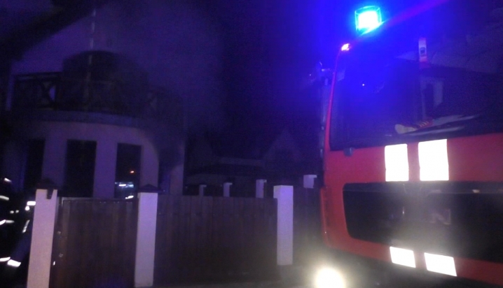 У Чагрі горів житловий будинок. Власники лише зробили ремонт та готувалися до переїзду