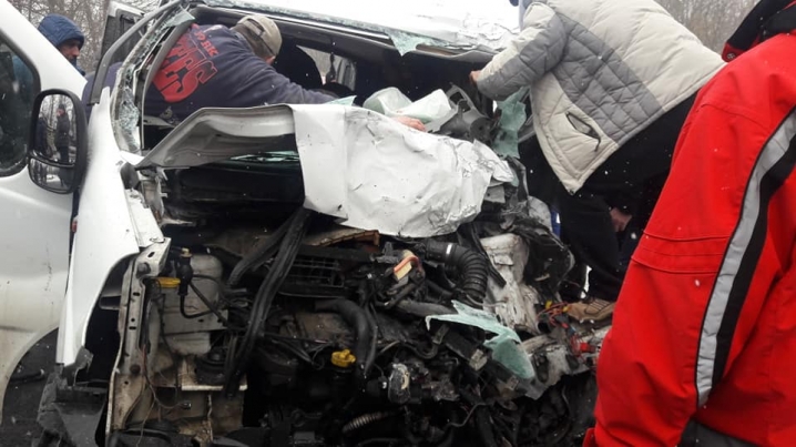 Автівки розчавило вщент: в аварії поблизу Динівців – один загиблий та шестеро травмованих