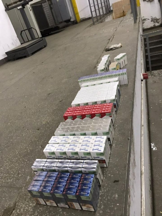 Закарпатські митники вилучили у чернівчанина «Fiat» через контрабанду