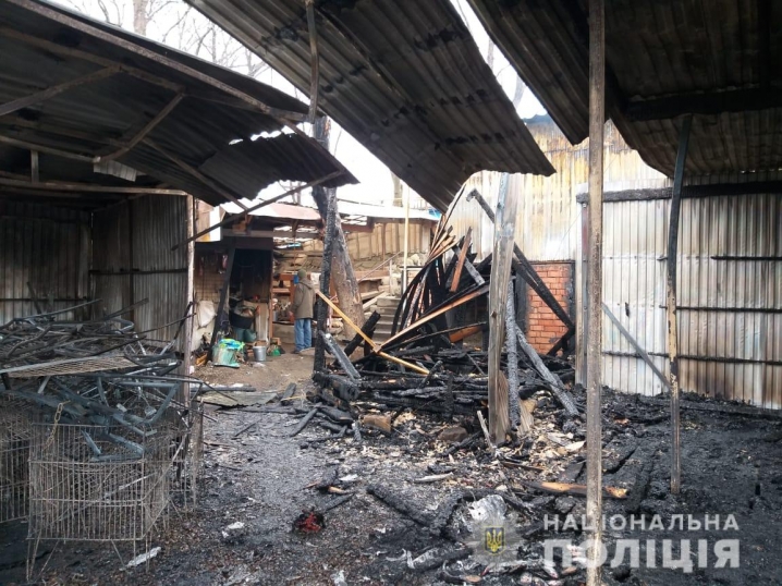 На ринку у Вижниці масштабна пожежа: пошкоджено 13 кіосків