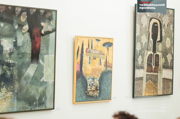 Враження від мандрівок: троє художників у Чернівцях презентували виставку «Французькі канікули»