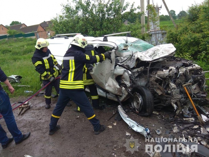 Жахлива аварія у сусідній Тернопільщині: троє працівників "Укренерго" загинули