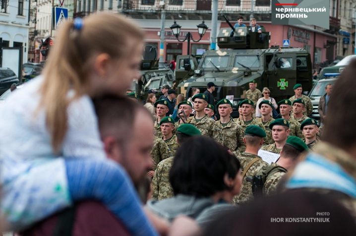 У Чернівцях строковики-прикордонники склали присягу на вірність українському народові
