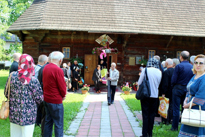 Голові УПА на Буковині Святославові Мельничуку склали останню шану