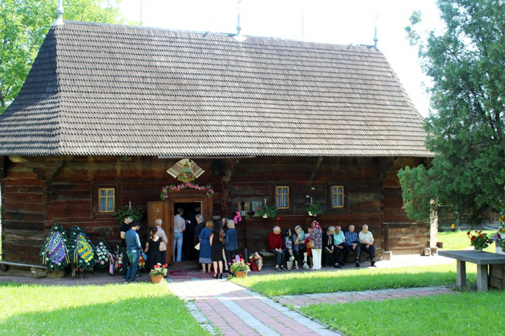 Голові УПА на Буковині Святославові Мельничуку склали останню шану