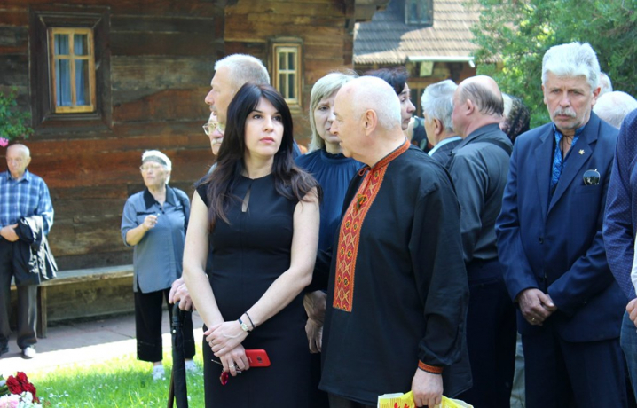 Голові УПА на Буковині Святославові Мельничуку склали останню шану