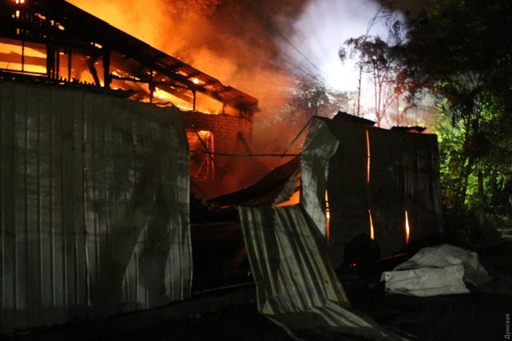 Пожежа в Одесі: шестеро загиблих та сорок постраждалих. У поліції підозрюють підпал