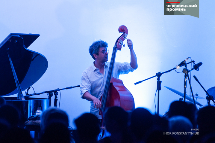 Французький квартет OLD AND NEW SONGS дав чернівчанам джазу