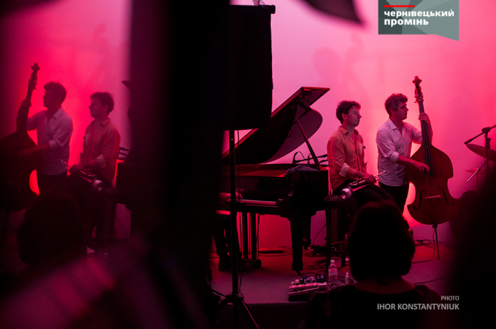 Французький квартет OLD AND NEW SONGS дав чернівчанам джазу
