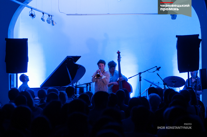 Французький квартет OLD AND NEW SONGS дав чернівчанам джазу