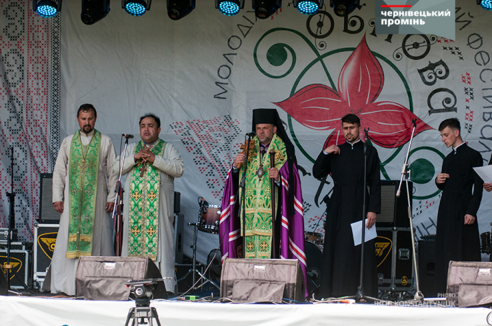 На "Обнова-фесті" у Чернівцях цьогоріч відзначали рік сім'ї та ювілей Володимира Івасюка