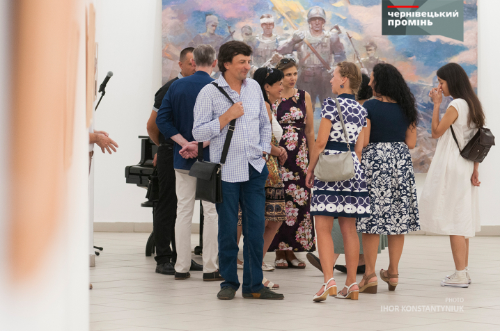 Буковинські художники презентували свої твори присвячені Дню Незалежності