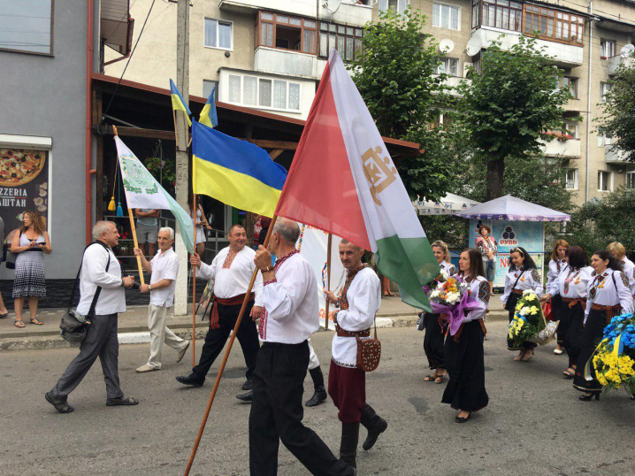 На Міжнародний гуцульський фестиваль до Буковини приїхали гості з Латвії, Молдови та Румунії