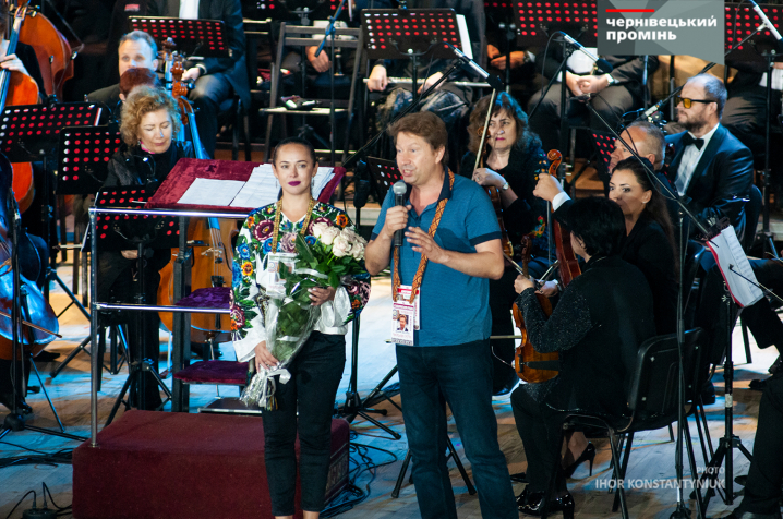 Як у Чернівцях розпочався музичний фестиваль «Червона рута–2019»