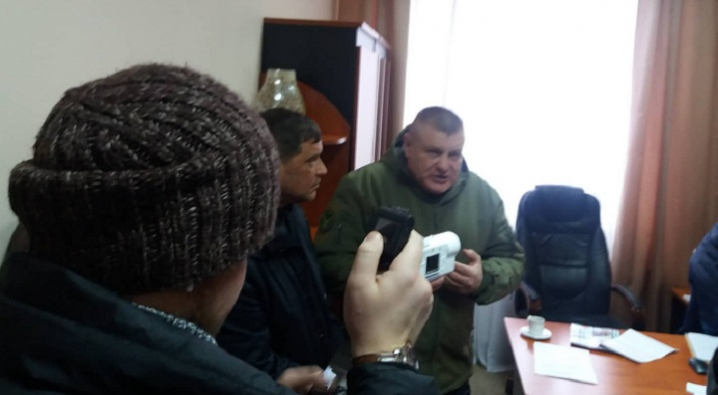 На чернівецькій митниці активісти вимагають звільнення Ігоря Добровольського