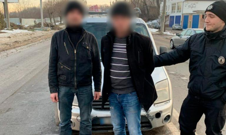 Автівку, яку викрали на Сторожинеччині, за годину знайшли у Чернівцях