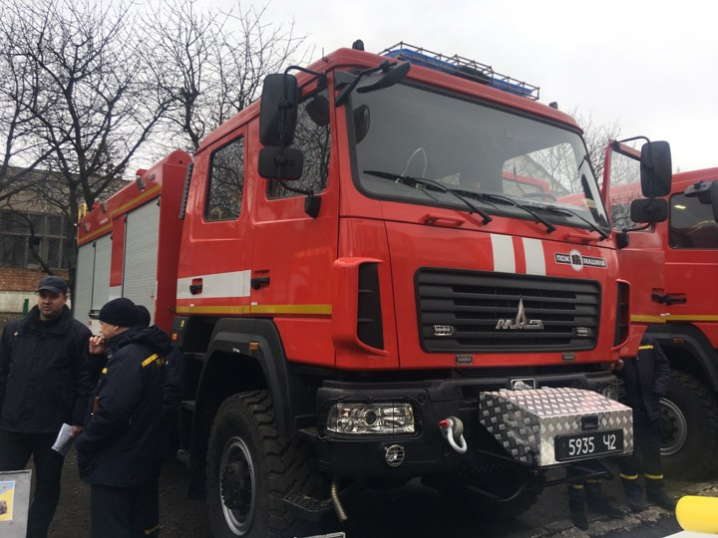 На Буковині рятувальникам передали нову техніку