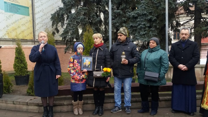 У Чернівцях урочисто вшанували пам'ять Вадима Сапеску