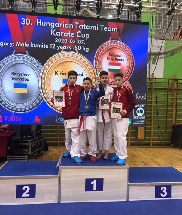 Чернівецькі каратисти вибороли 32 медалі на турнірі в Угорщині