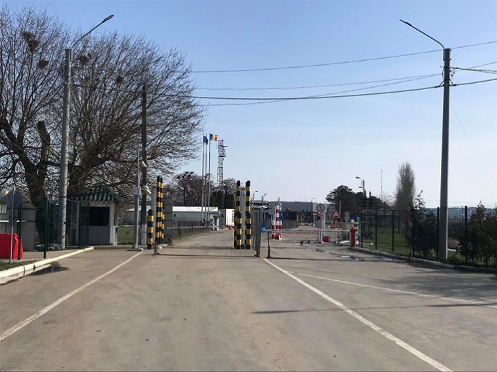 Як працюють пункти пропуску на українсько-румунському кордоні в умовах карантину