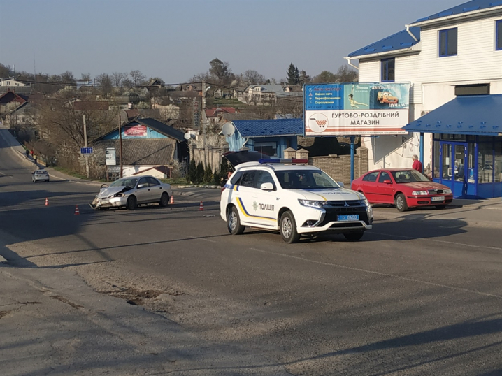 ДТП у Кіцмані: зіткнулися два автомобілі