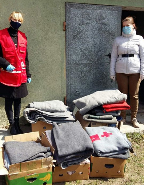 Червоний Хрест передав сторожинецьким медикам гуманітарну допомогу