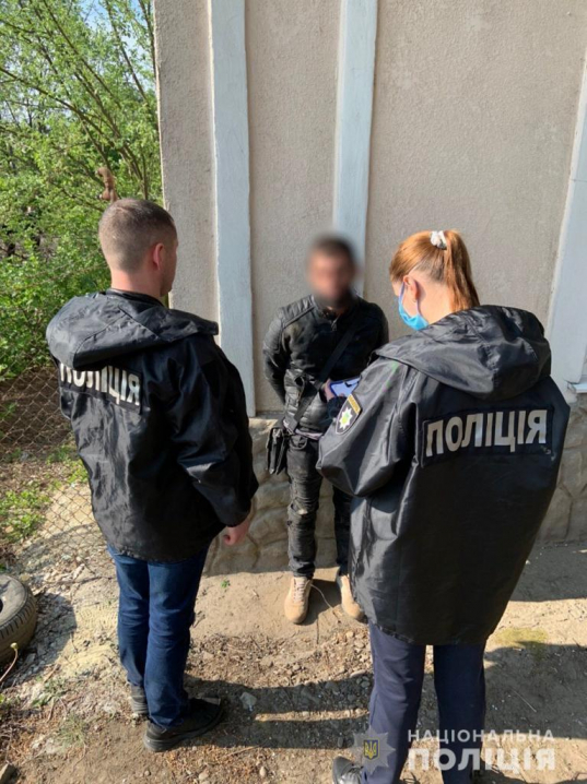 У Чернівцях поліцейські затримали квартирних злодіїв-іноземців
