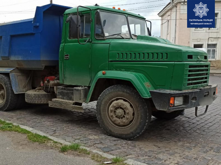 На Буковині склали 7 адмінматеріалів на водїїв вантажівок за порушення ПДР 