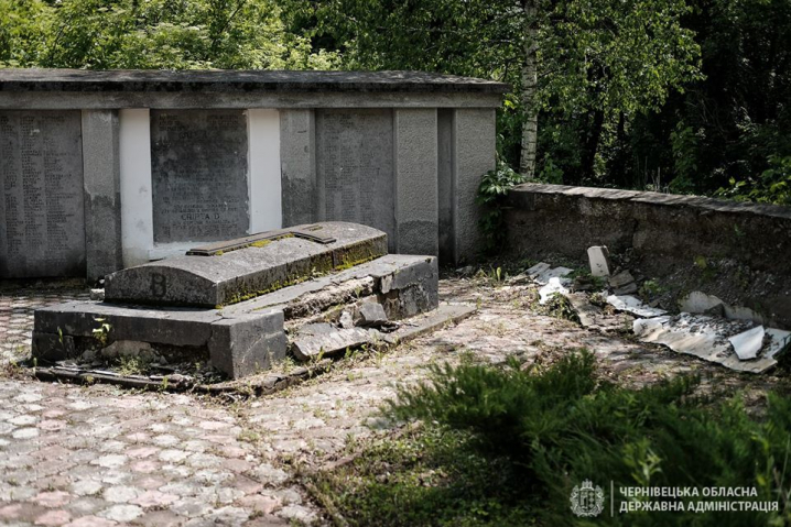Голова ОДА доручив упорядкувати меморіальне поховання солдат, загиблих у Першій світовій війні