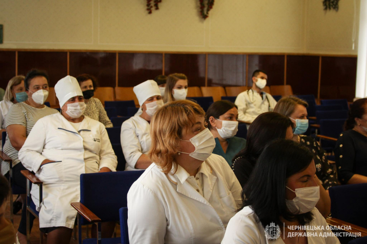 День медичного працівника у Чернівецькій області: нагородили 174 буковинця День медичного працівника у Чернівецькій області: нагородили 174 буковинця