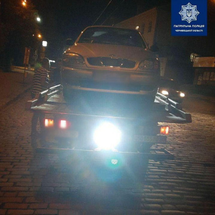 У Чернівцях поліція затримала  п'яного водія з патронами