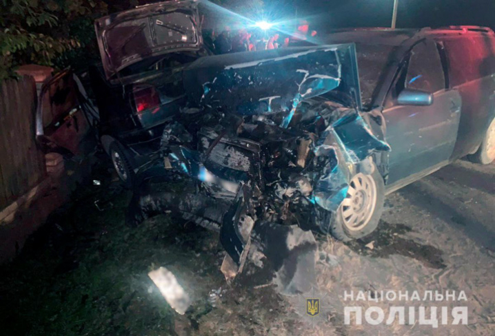 Моторошна ДТП на Сторожинеччині: водій та пасажир  легковика загинули (ФОТО)