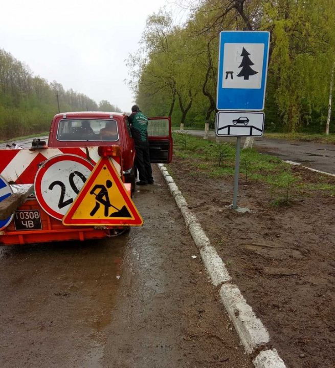Відновлення автошляхів: понад 500 кілометрів нової розмітки нанесено на дорогах Буковини