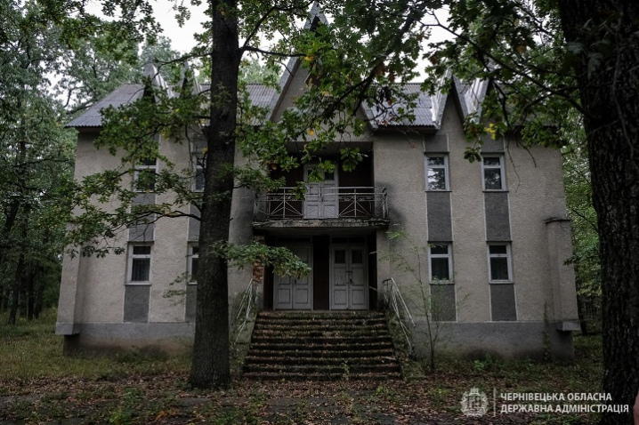 На утримання дитячого санаторію у Щербинцях, який не працює вже 17 років, витрачають чималі суми