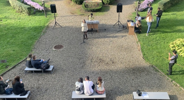 У парку Резиденції відбувся студентський захід «Відкритий мікрофон»