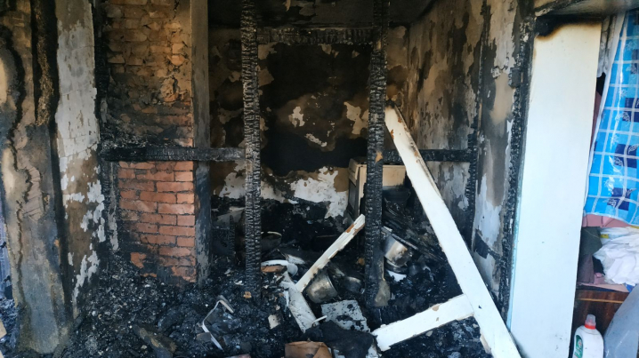 На Заставнівщині загинув чоловік у власному будинку під час пожежі