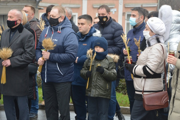 Рятувальники Чернівецької області віддали шану співвітчизникам