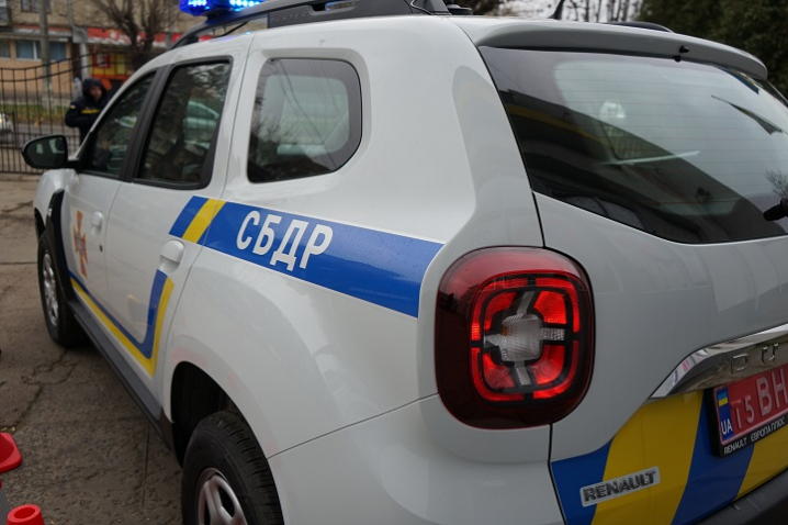 Буковинські рятувальники отримали новий автомобіль «Renault Duster»
