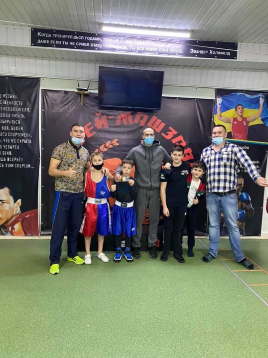 У Чернівцях відбулися змагання з боксу, в яких брали участь юні спортсмени