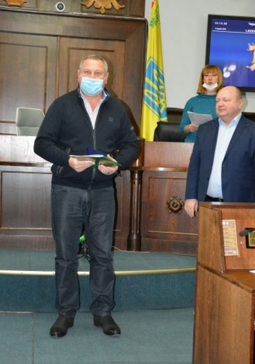 Василь Продан нагородив чернівецьких волонтерів