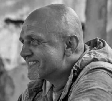 Подзвін за героєм: у Чернівцях вшанують пам’ять загиблого бійця