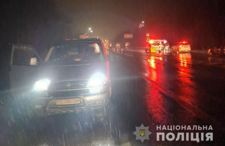 Смертельне ДТП у Чернівцях: водійка збила дівчину на пішохідному переході