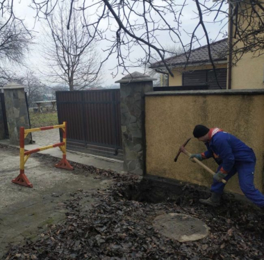 У Чернівцях на вулиці Воробкевича провели роботи по ліквідації витоку на водопровідному вводі