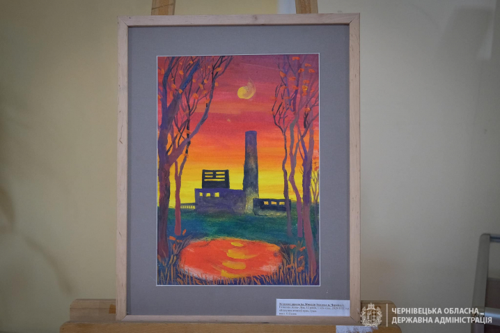 Чорнобиль очима дітей – в будинку з левами виставка дитячих картин (ФОТО) Чорнобиль очима дітей – в будинку з левами виставка дитячих картин (ФОТО)