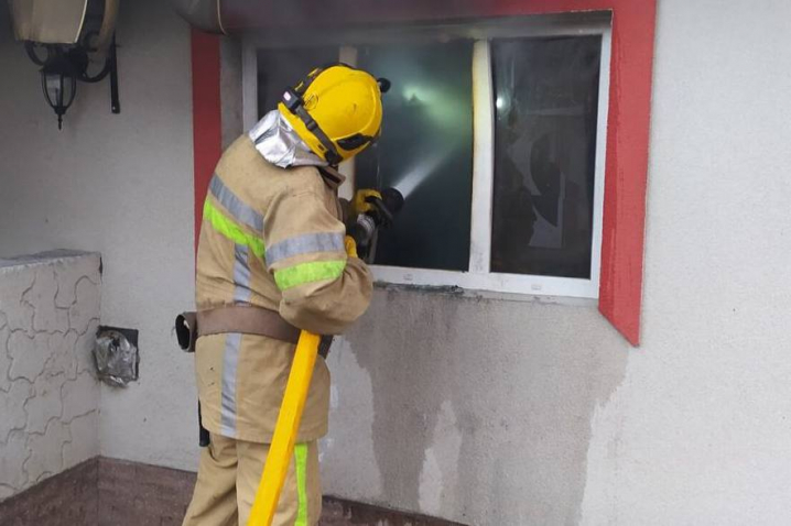 На Буковині через несправну піч горів житловий будинок На Буковині через несправну піч горів житловий будинок