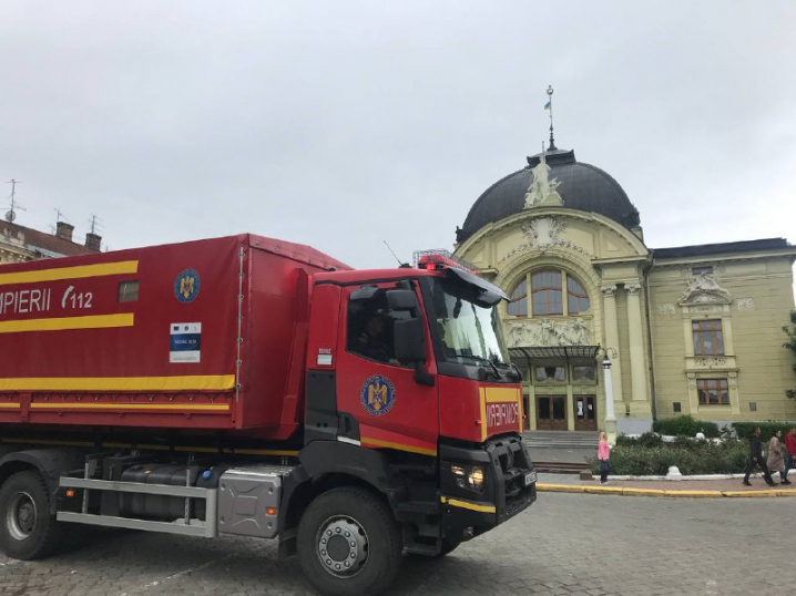 На Буковину привезли гуманітарну допомогу з Румунії На Буковину привезли гуманітарну допомогу з Румунії