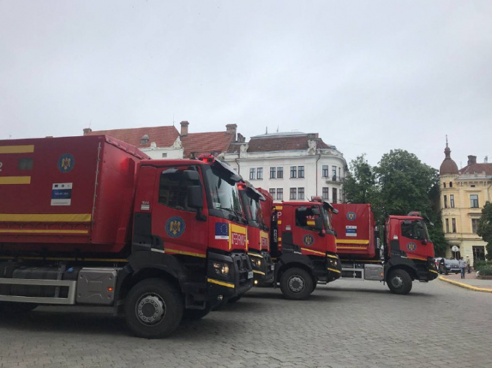 На Буковину привезли гуманітарну допомогу з Румунії На Буковину привезли гуманітарну допомогу з Румунії