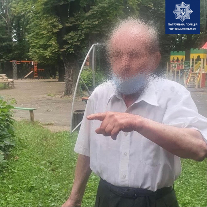За минулий тиждень поліцейські повернули додому трьох літніх людей, які загубилися у Чернівцях