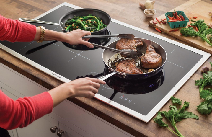Індукційні VS електричні варильні поверхні Electrolux: обираємо свій варіант Індукційні VS електричні варильні поверхні Electrolux: обираємо свій варіант